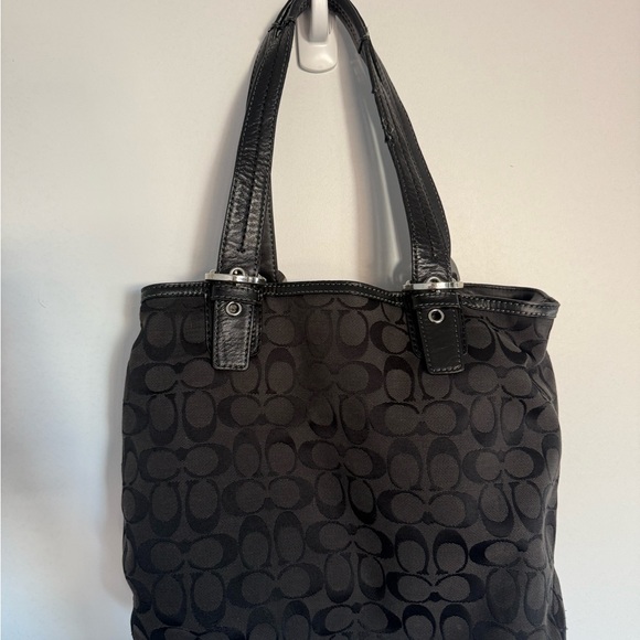 Coach Black Signature Tote Bag - Picture 1 of 10
